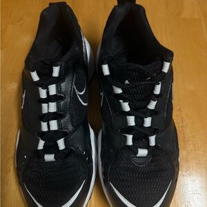 Nike Woman's Black and White Athletic Shoes